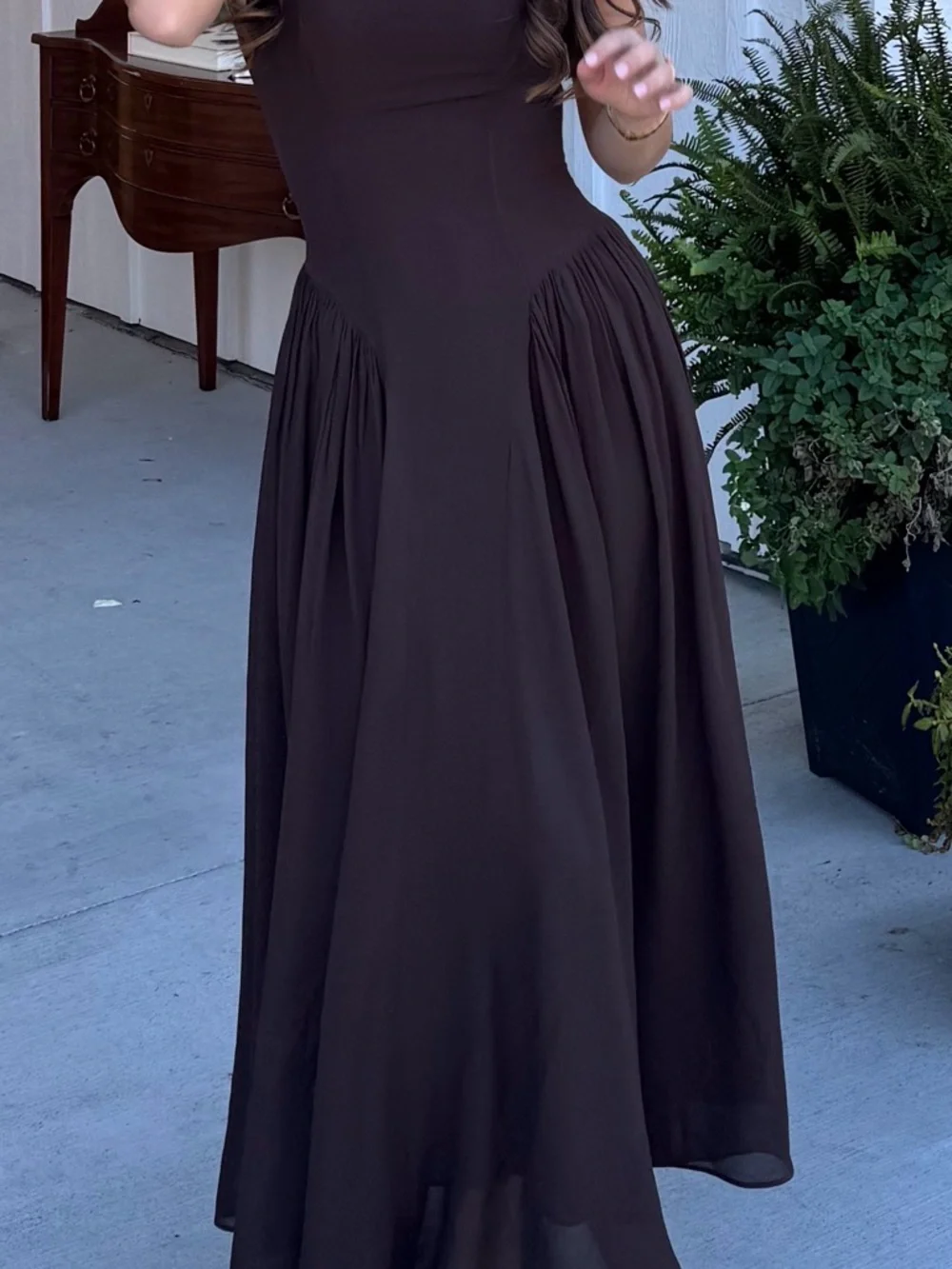 Maven Dress Brown Maxi Dress - Picture 2 of 2